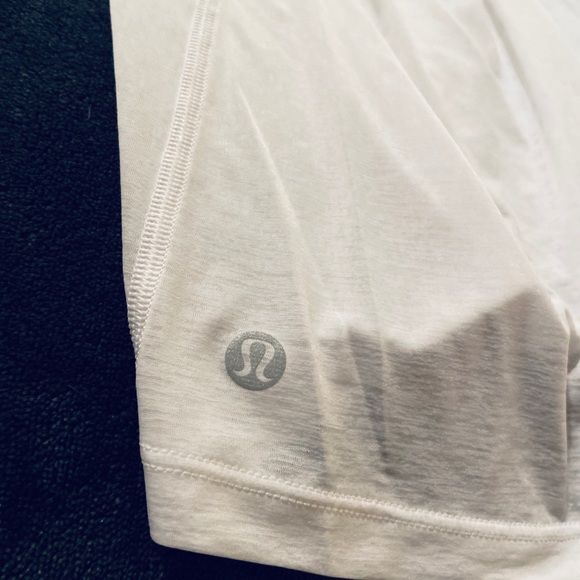 Lululemon NWOT soul stride white tank - Picture 5 of 6